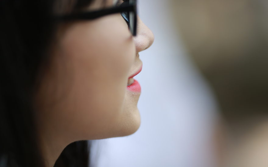 Cómo eliminar el código de barras en la cara